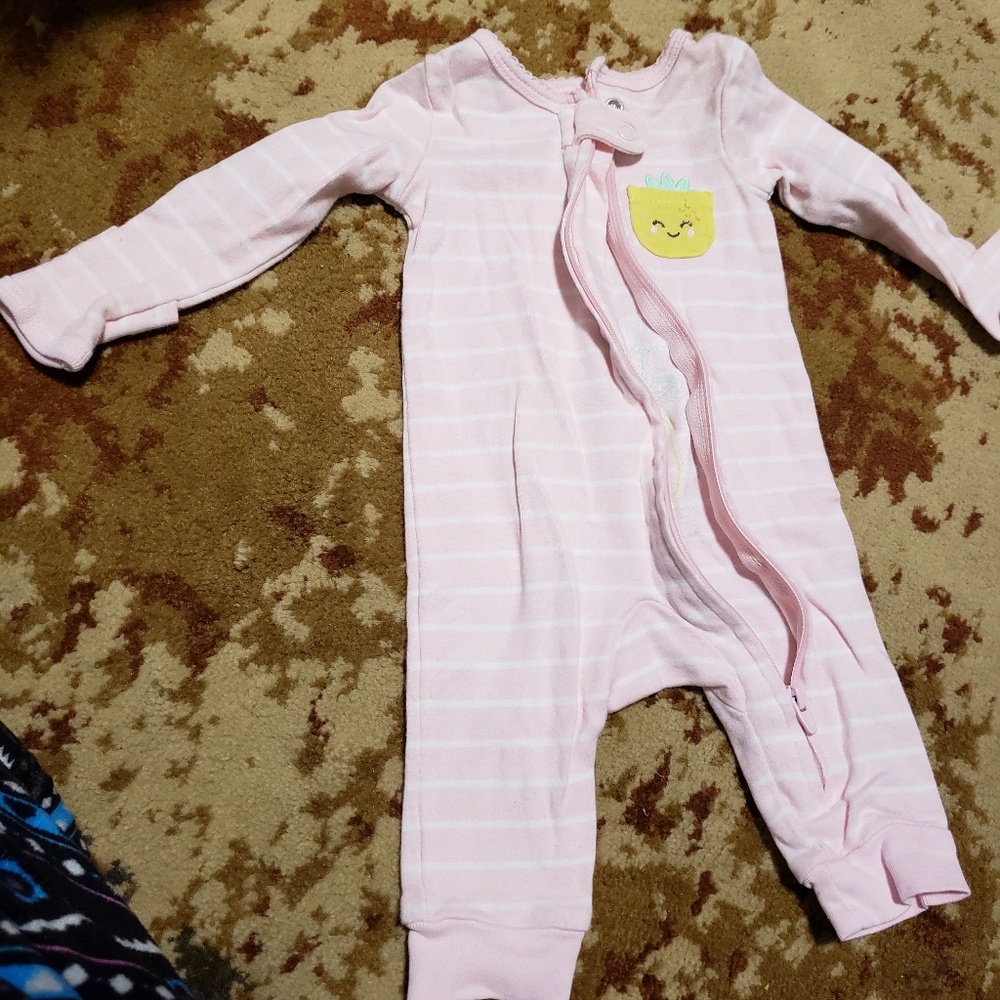 Newborn long sleeve onesie